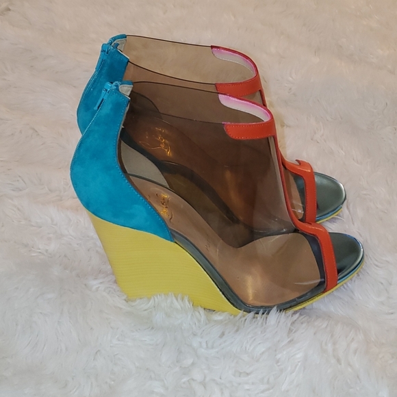 Christian louboutins scuba 100 wedges - Picture 3 of 15